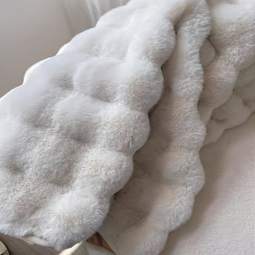 Cloud-Soft Round Bubble Rug