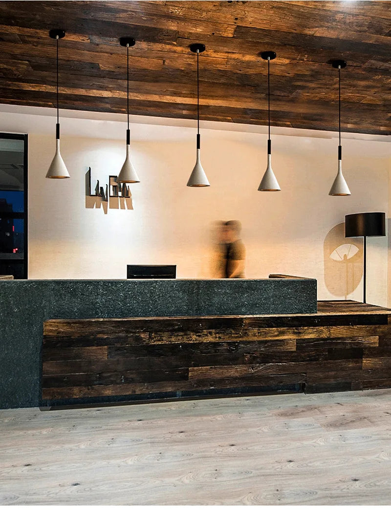Teardrop Metal Pendant Light