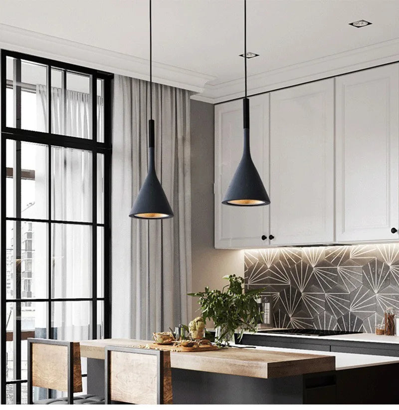 Teardrop Metal Pendant Light