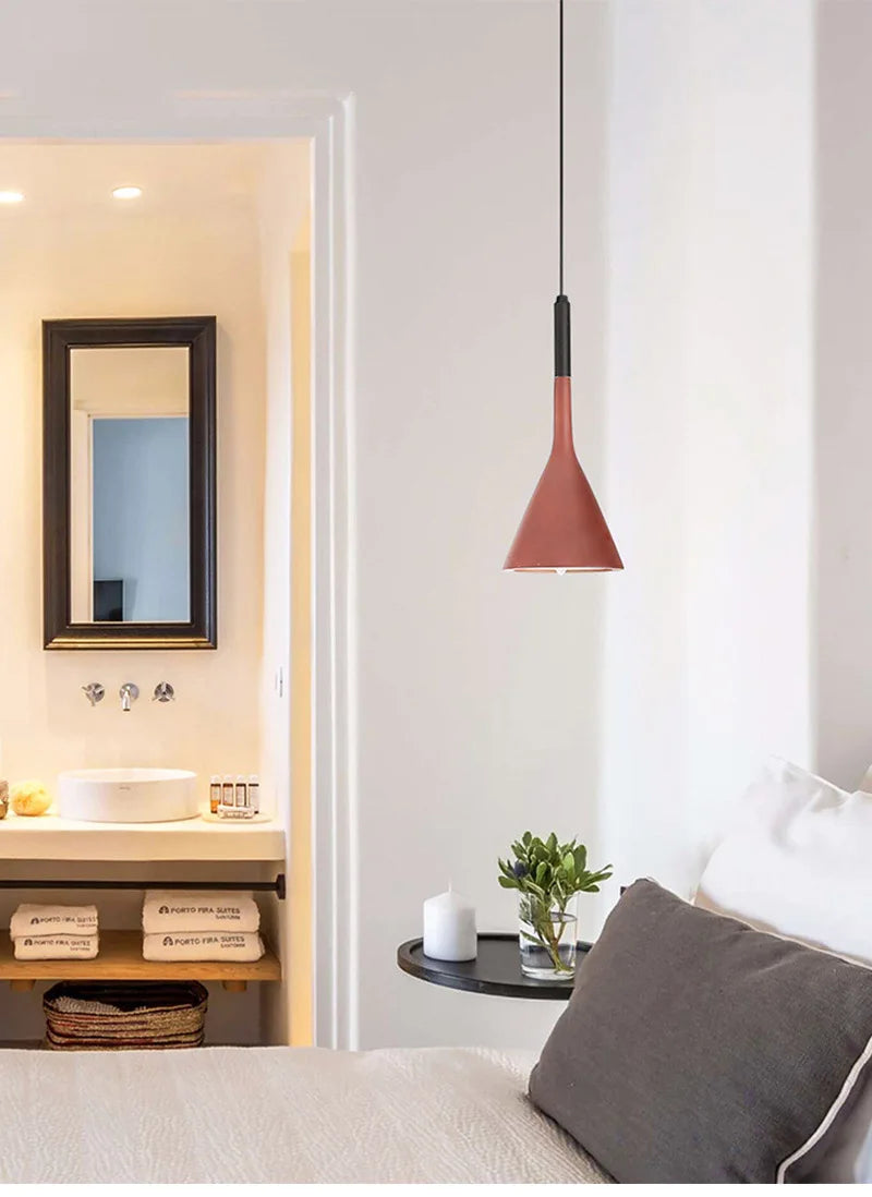 Teardrop Metal Pendant Light