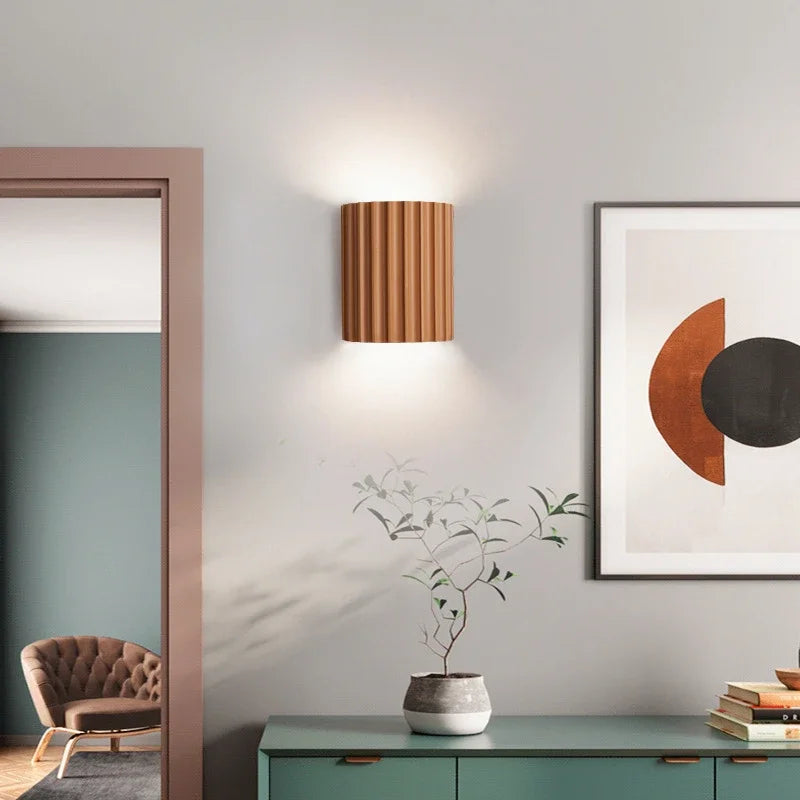 Ribbed Nordic Resin Wall Lamp